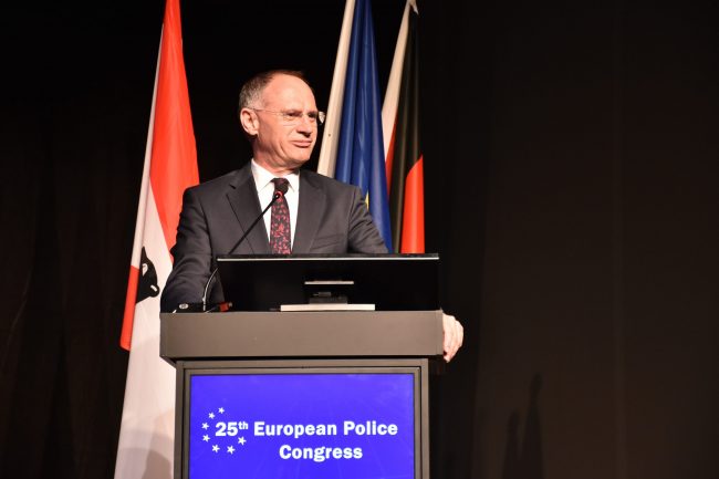 Karner_q_Trenkel-scaled