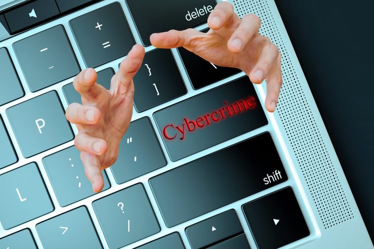 Cyber Crime_q_kalhh, pixabay.com
